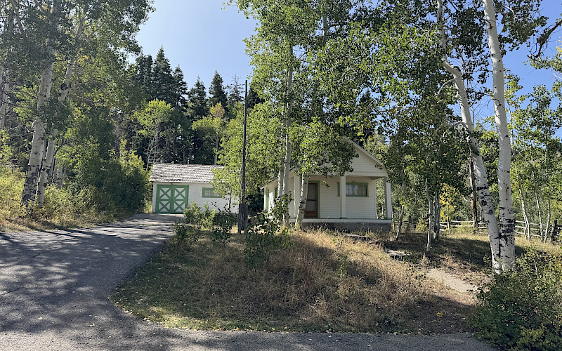 Payson Lakes Guard Station